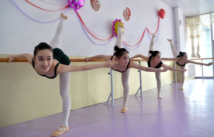 ѧ�赸���ҹ�����������ô�����赸��ʦһ�㹤�ʶ��٣�